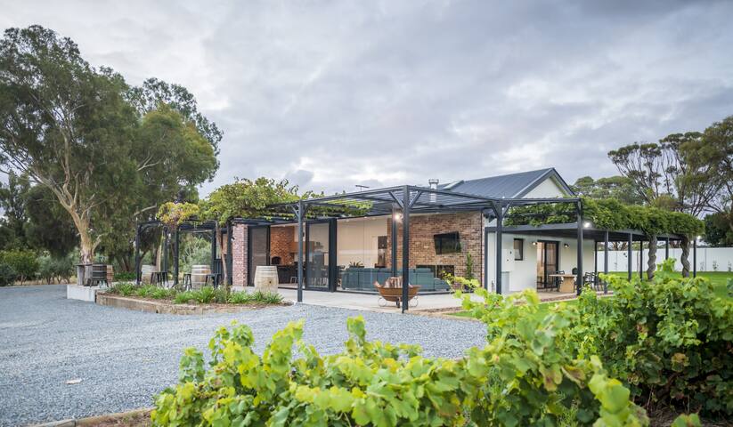 Casale Estate gallery image 2