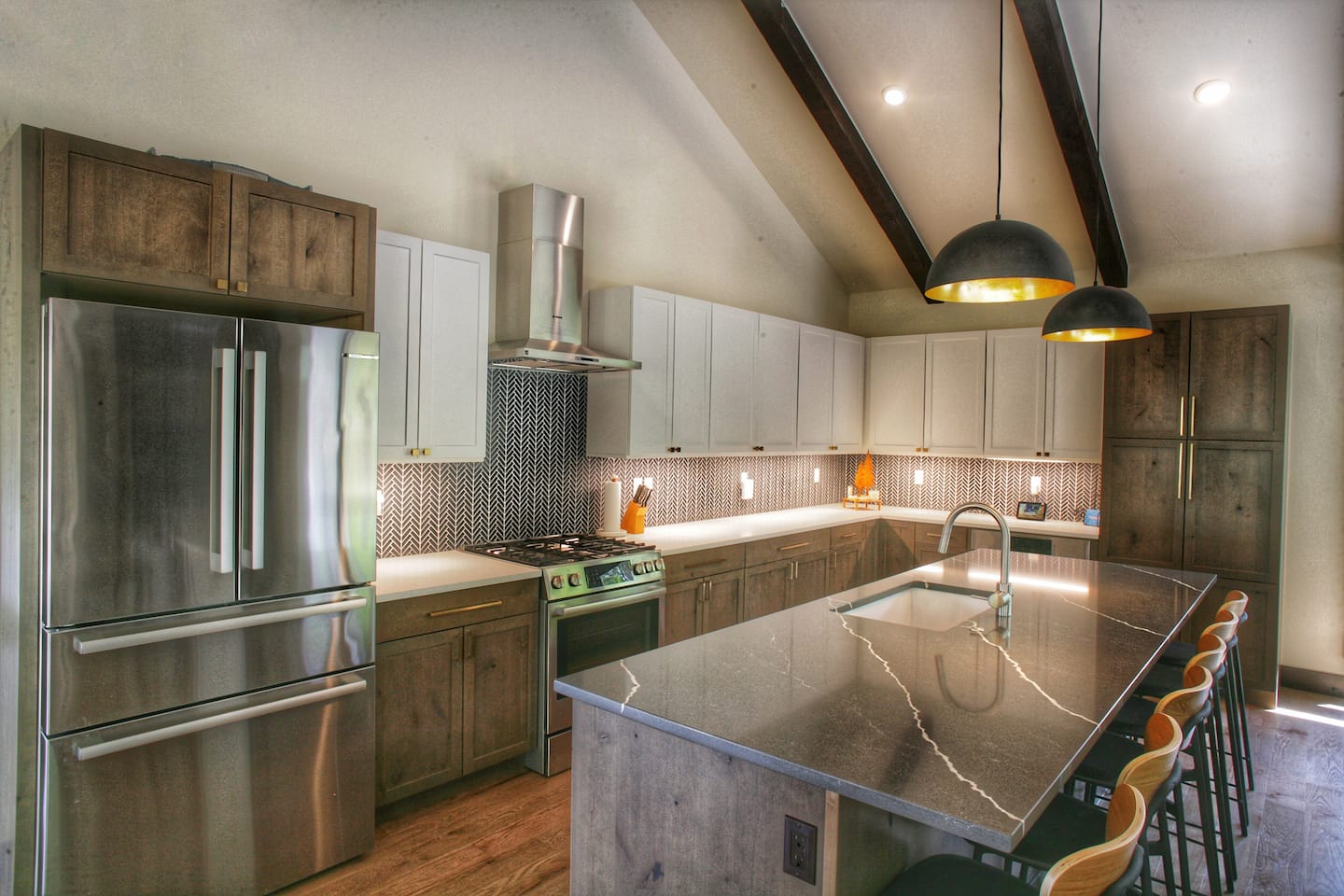 Fully equipped kitchen