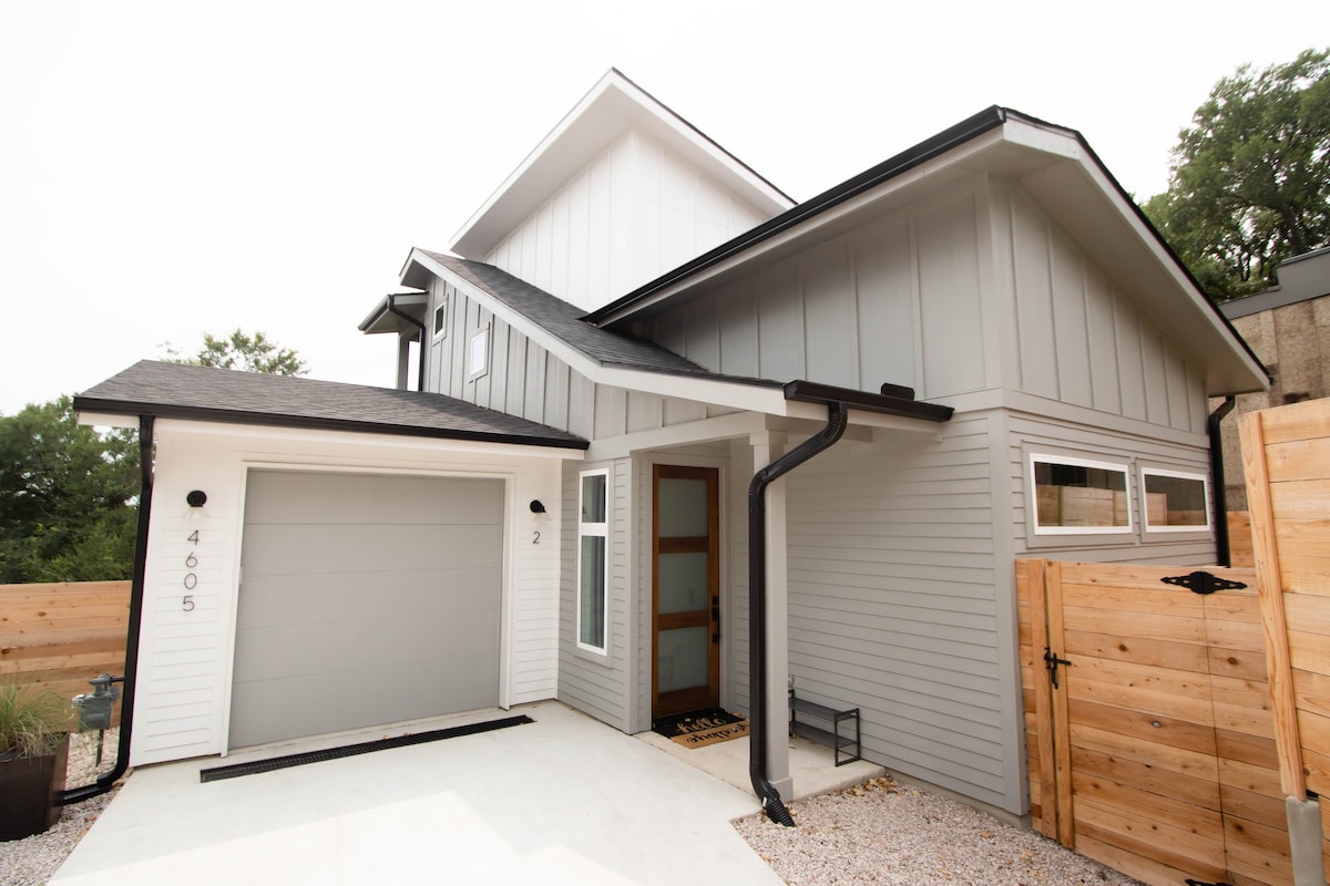 Cozy new house mins to downtown
