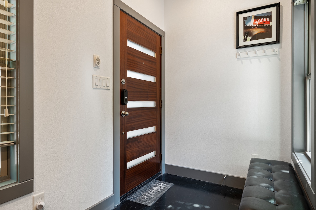 Cozy Relaxing 2BR Stay | East Austin near Downtown