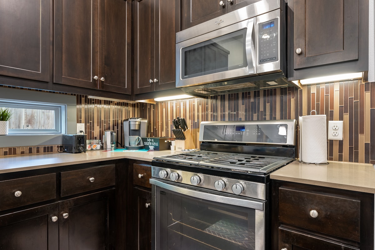 Cozy Relaxing 2BR Stay | East Austin near Downtown