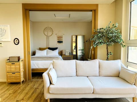 Beautiful Sunset Home - 5min walk from COEX