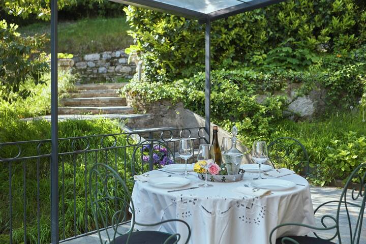 Classic Italian Villa & Gardens Retreat – Bergamo gallery image 5
