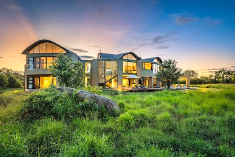 Nkova Sabie Lodge / Lodge 28-30