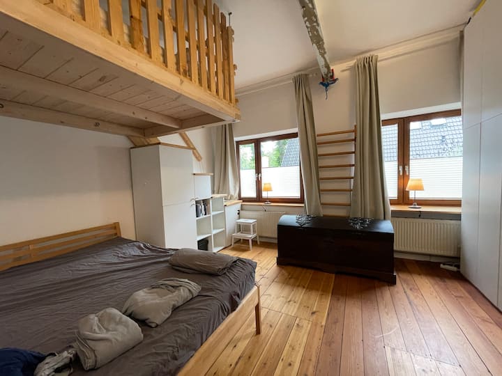 "Aula" con 4 camas en la planta baja 