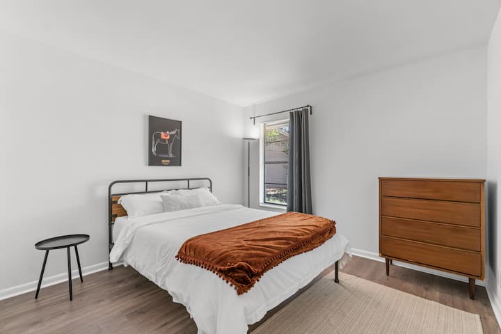 第三间卧室非常适合家庭、小团体或活动住宿