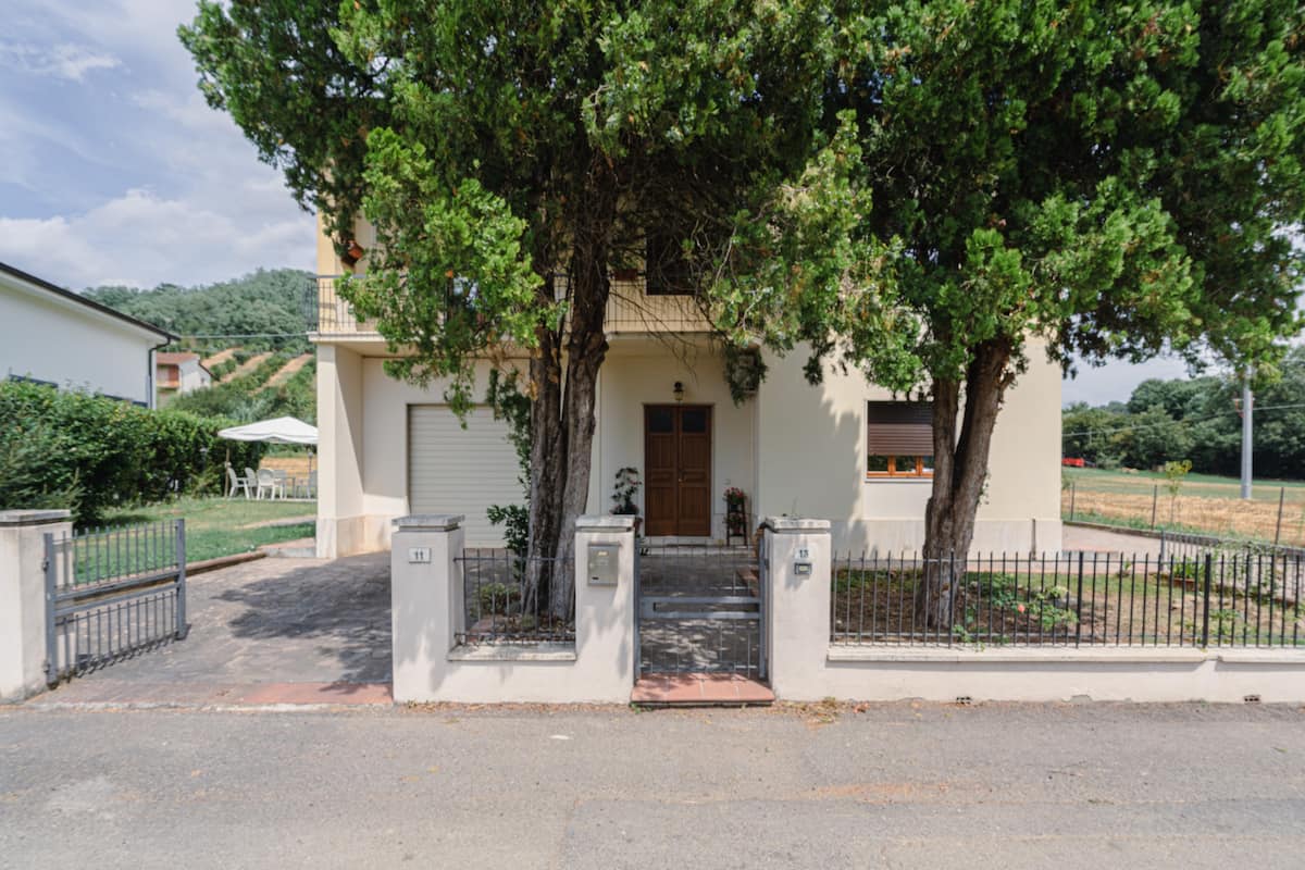 Tuscany Home — Giardino, parcheggio e barbecue — 27