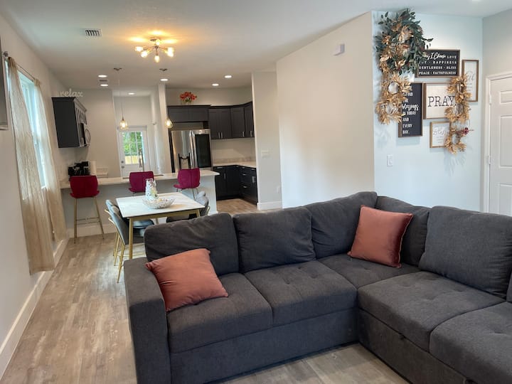 The Oasis On Waters -*New Home* - Tampa, FL