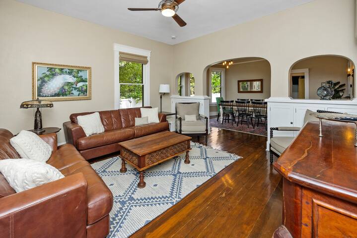 Melanie Hamilton managed Airbnb listing 2