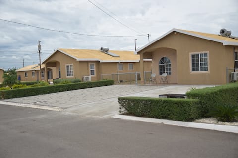 Phoenix Park Village 2Bed 1 Bath