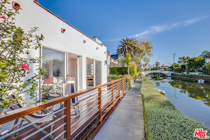 Tranquil Canal Sanctuary