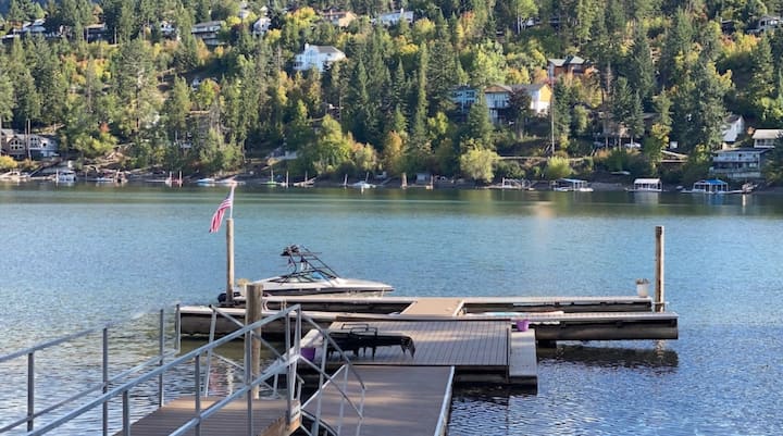 Hayden Lake Beach House w/ Boat Dock