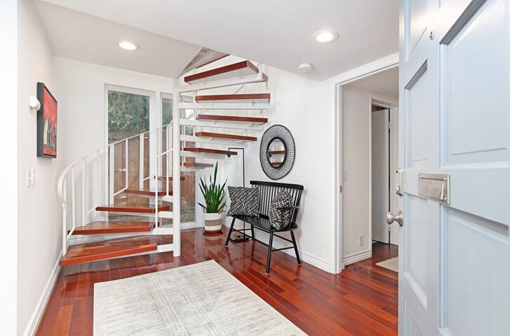 Endless Summer at Windansea/steps to the sand gallery image 3