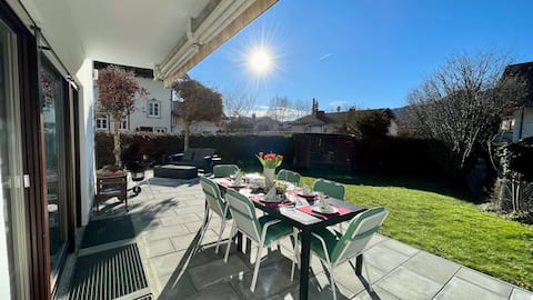 Large 6-room apartment