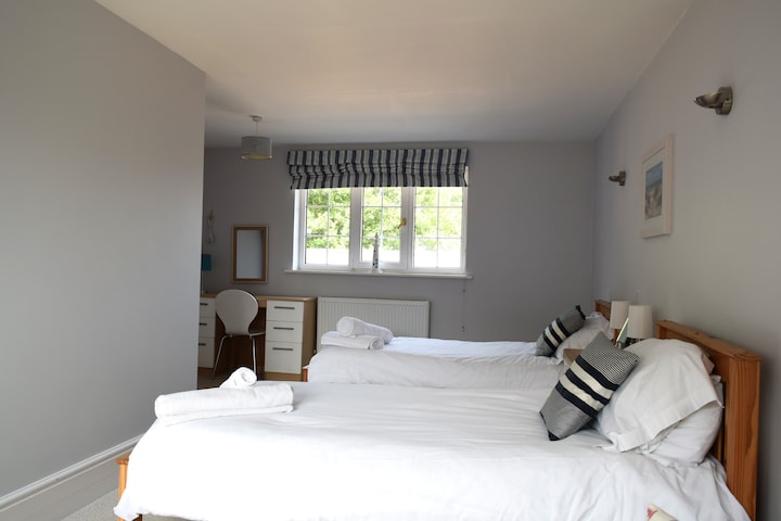 2 - ра спалня