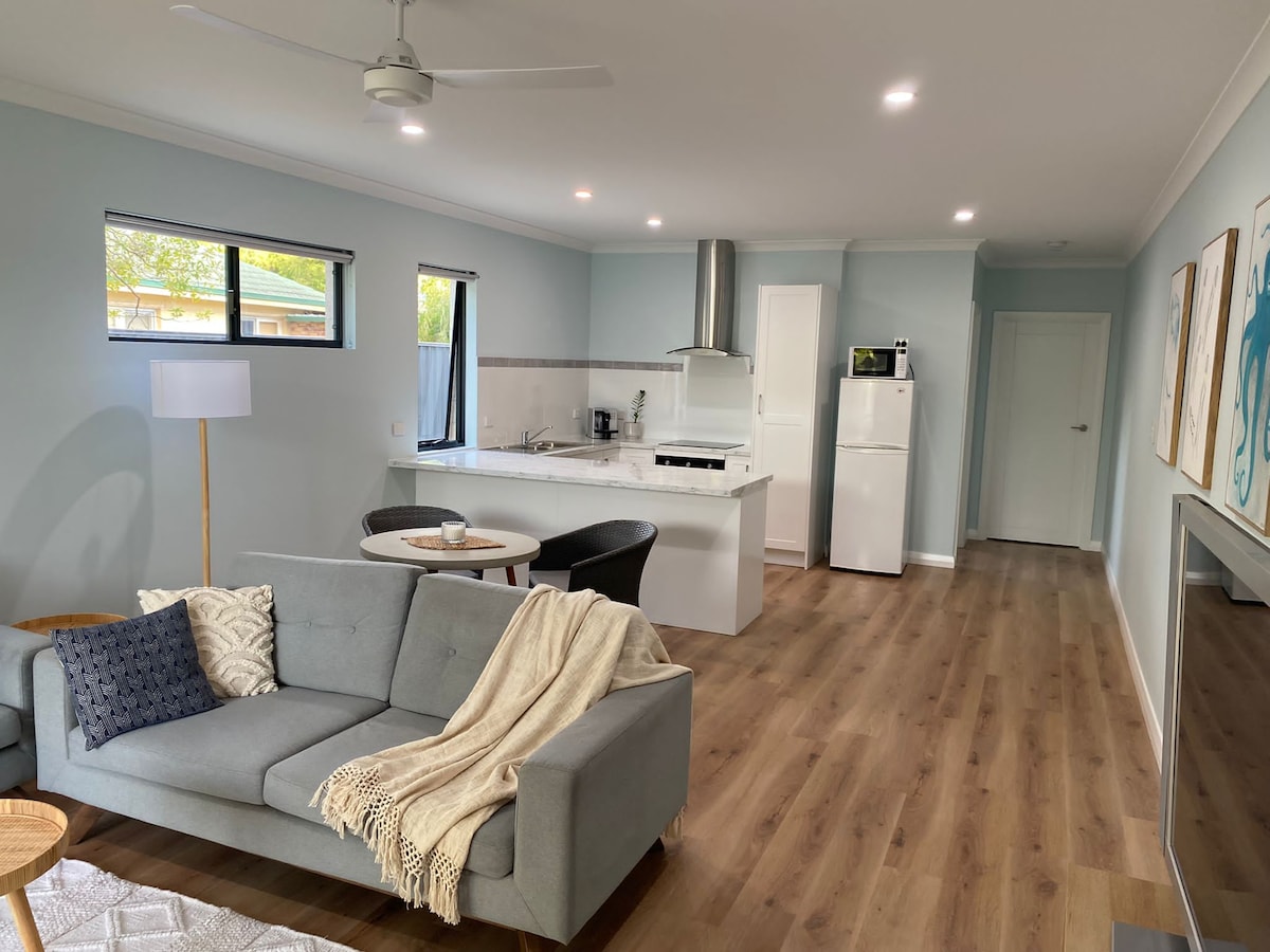 Top performing Airbnb: Busselton Beachside Retreat in West Busselton