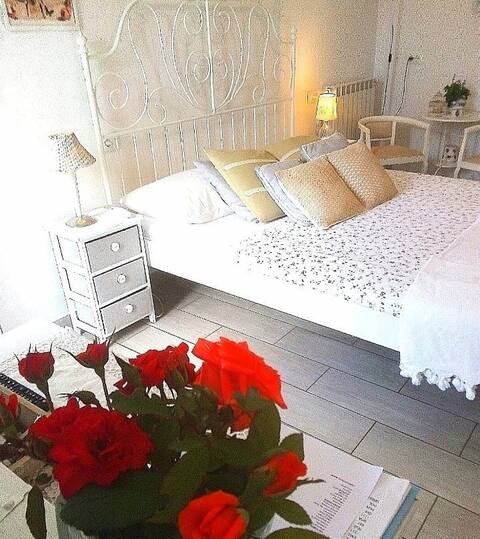 Message in a Bottle Room "Once Upon a Time"