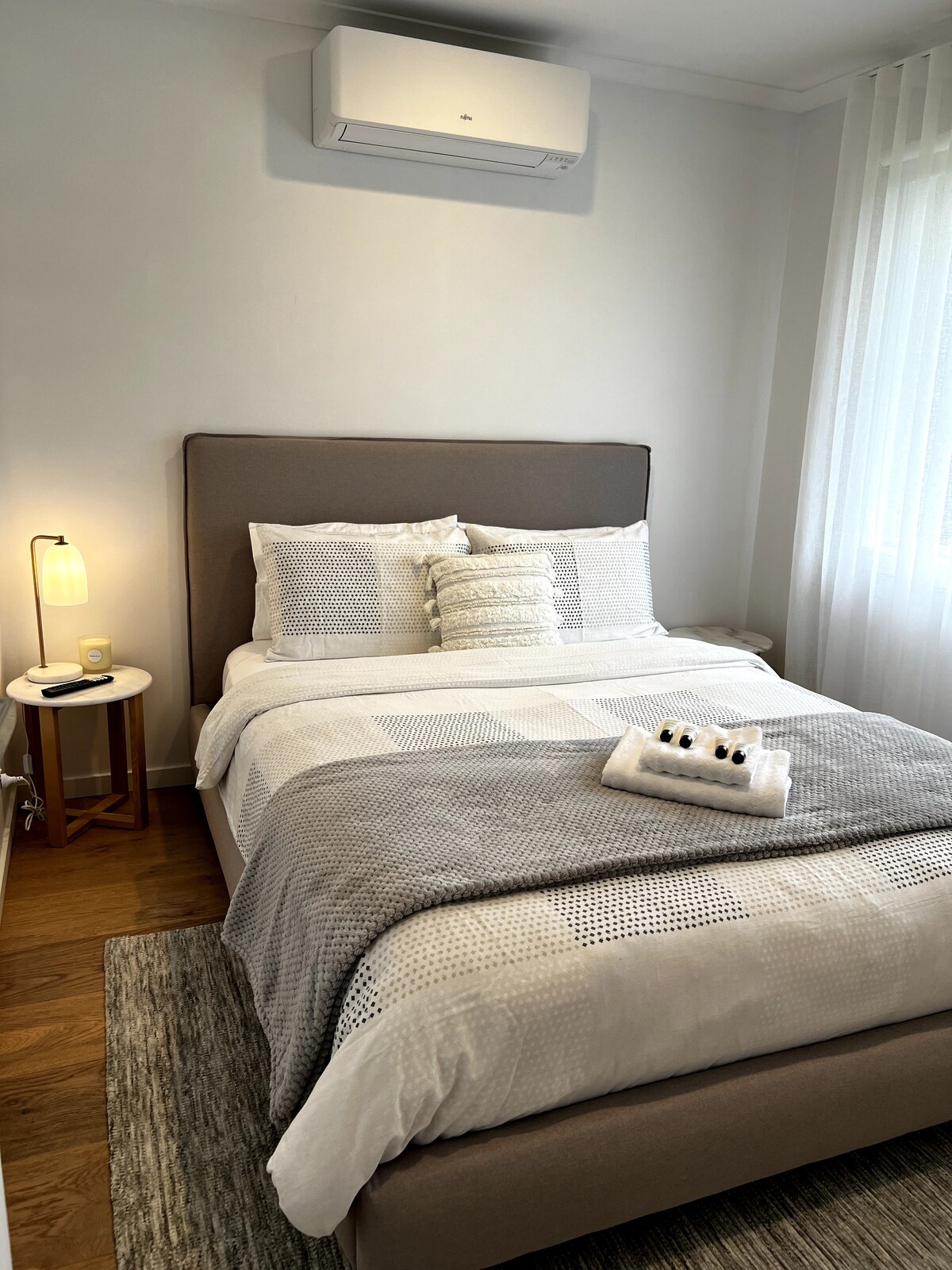 Spálňa s manželskou posteľou, druhá spálňa