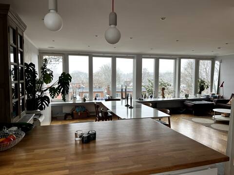 Spacious villa with fantastic location