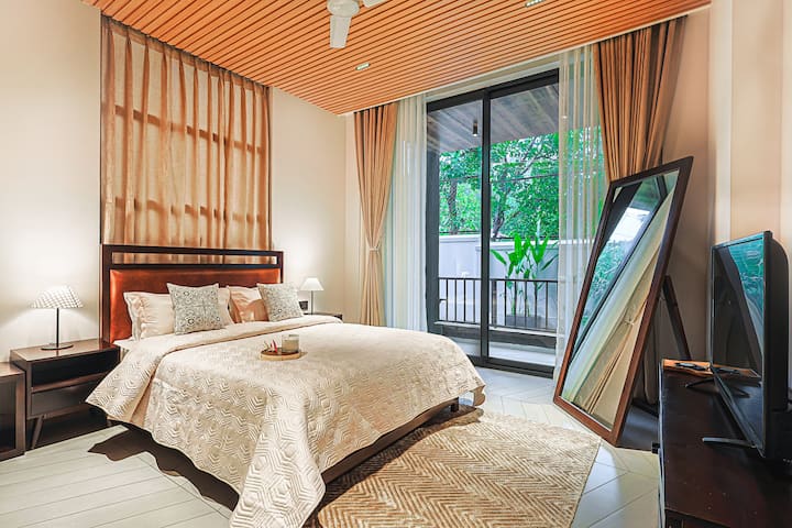 Bedroom 1 image 1