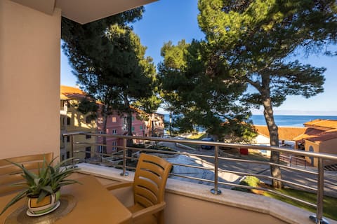 Top performing Airbnb: 2-BDRM Balcony and Sea View@ Sanpier Apartments in Veli Lošinj