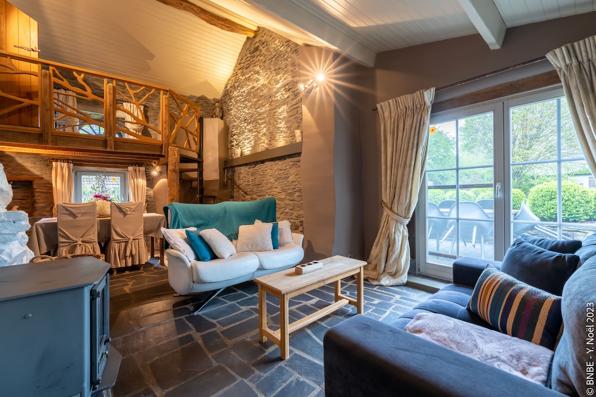 Top Airbnb: Alhoumont | The Ardennes Escape - Rustic Gîte in Houffalize
