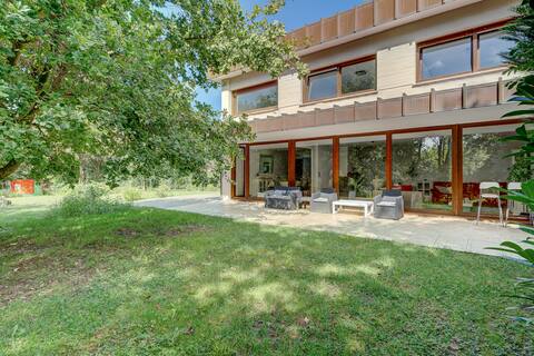 Beautiful Golf villa in Hondarribia