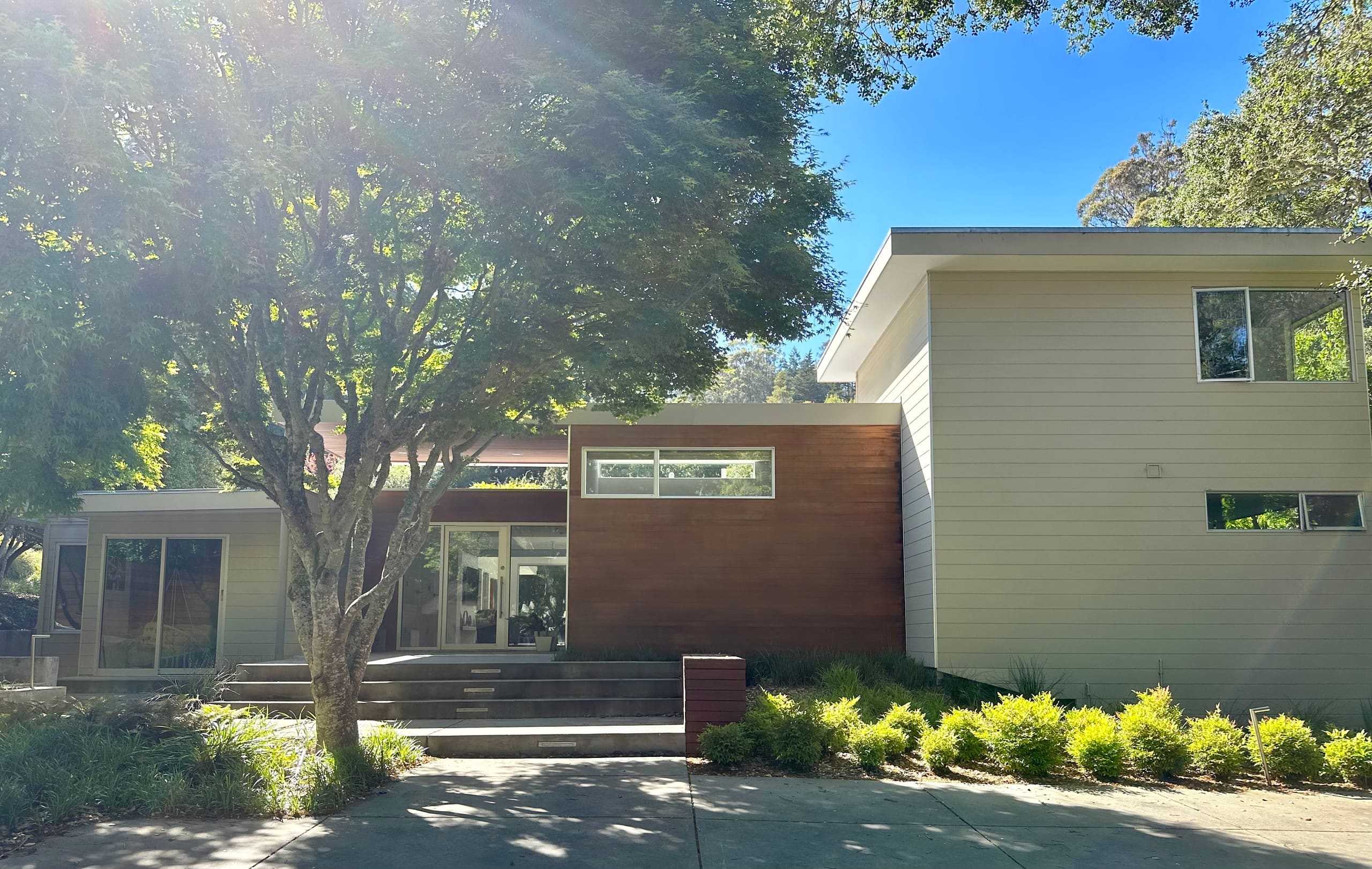 Modern Mill Valley Home with Hot Tub & Fire Pit - Photo 23