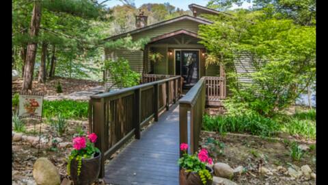 Lakeside Legacy Lodge