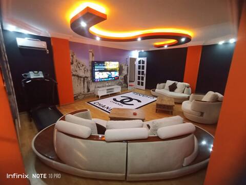 Lux Pyramid Spacious Flat