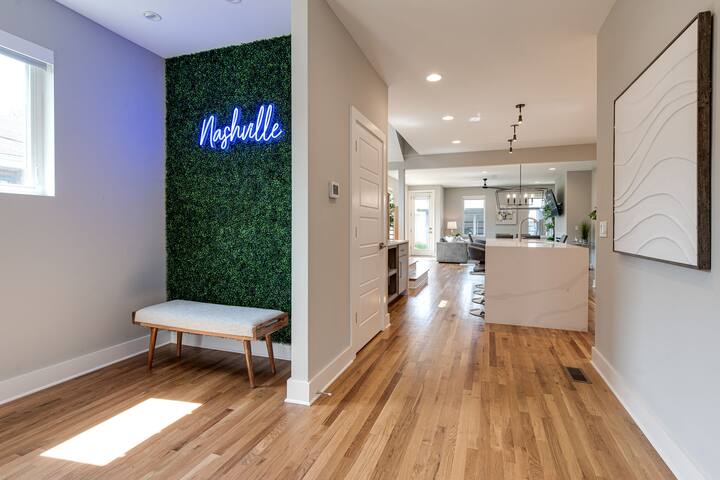 New Construction Downtown gallery image 3