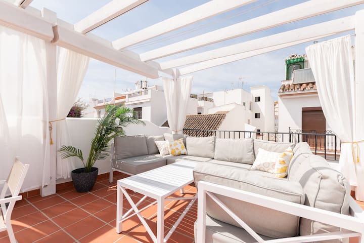 Genius Properties Estepona managed Airbnb listing 3