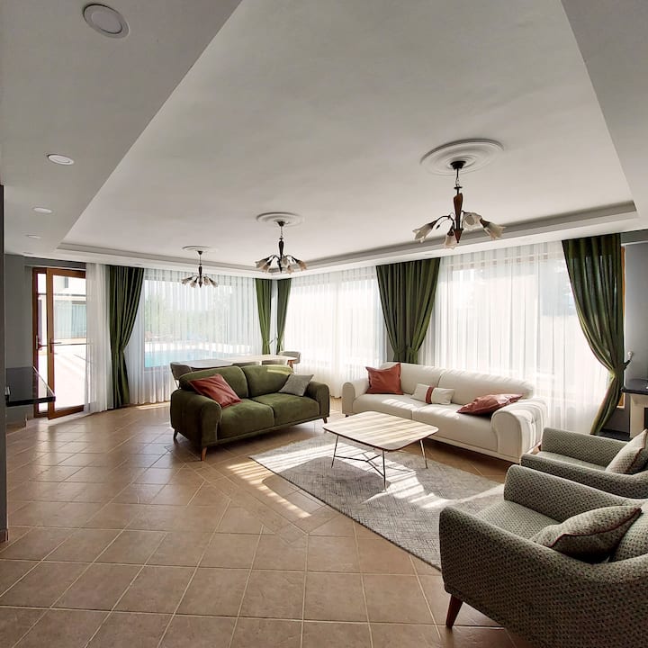 Sallon Villa 2