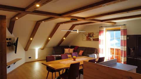Top Airbnb: Apartment Talblick in Sankt Michael Im Lungau