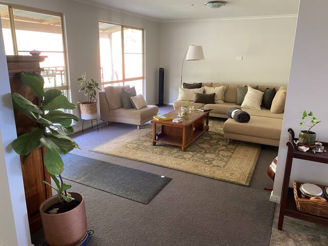 The Sanctuary Bush Retreat gallery image 3