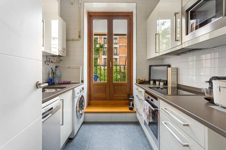 Apartamento en SAlAMANCA, CON ViSTAS TOP!* gallery image 5