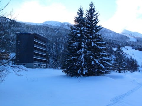 Propriété Airbnb réussie: Ski-in/out studio rental à Corrençon En Vercors