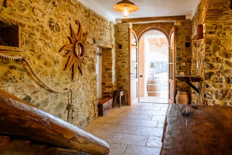 Popular Airbnb listing: Private villa in Maremma 15 minutes from the sea in Gavorrano