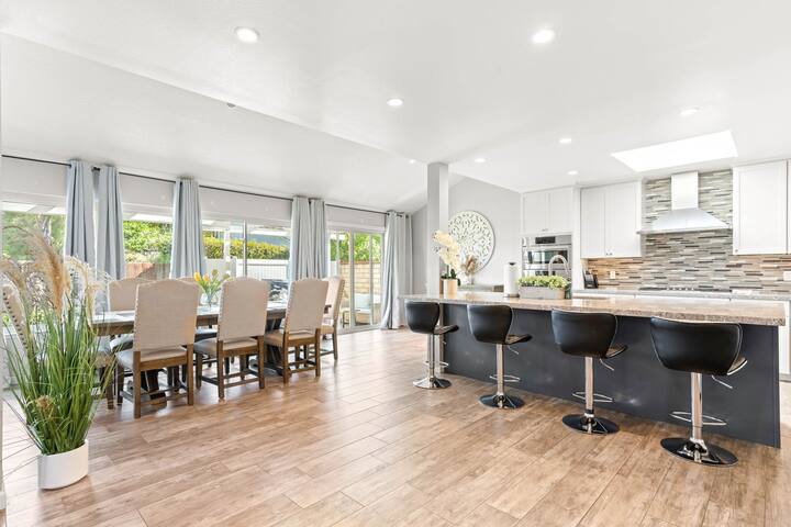 136 Stunning Lux Santa Clarita Home-ALE Approved gallery image 5