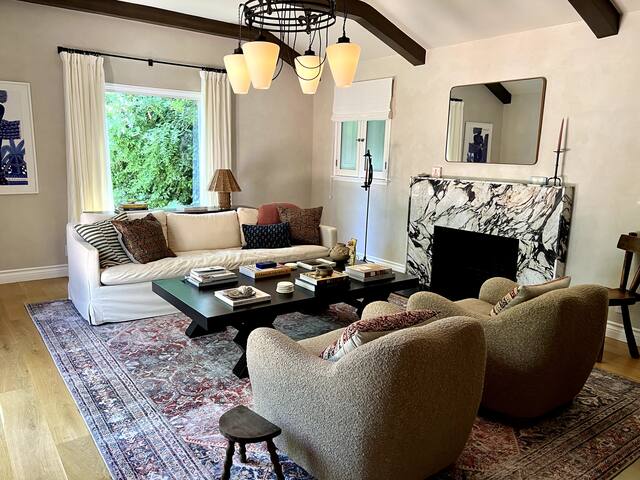 Lovely Home in West Hollywood gallery image 3