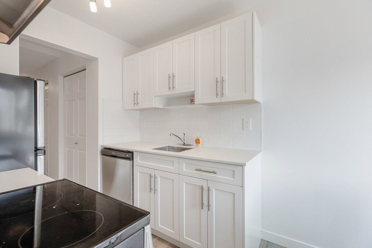 Newly-Furnished Condo off Main Street