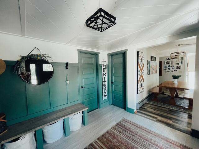 House on the Hill Retreat gallery image 3