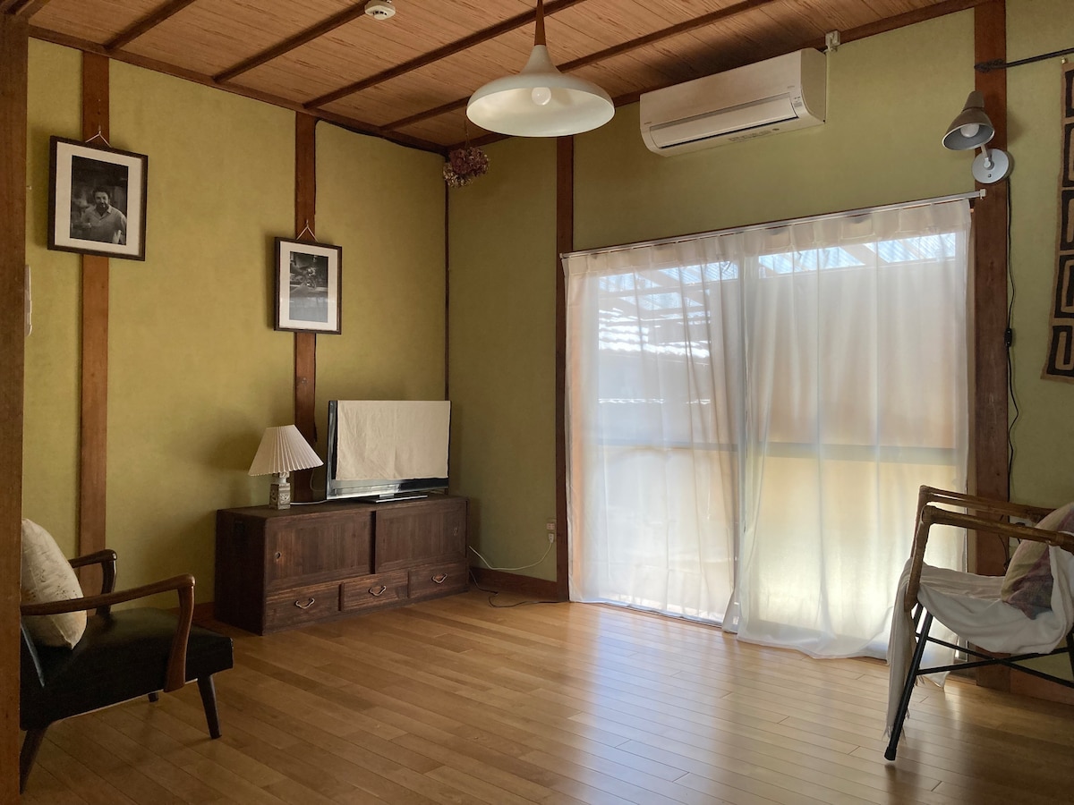 Haus2354: 5 minutes walk to Ieura Port - Houses for Rent in