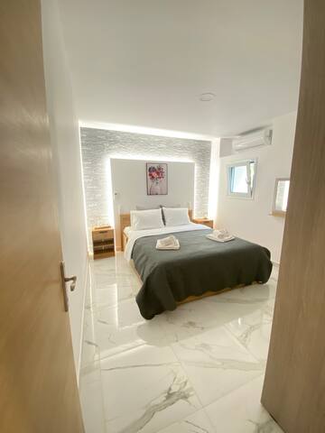 Listing in Rhodes Town