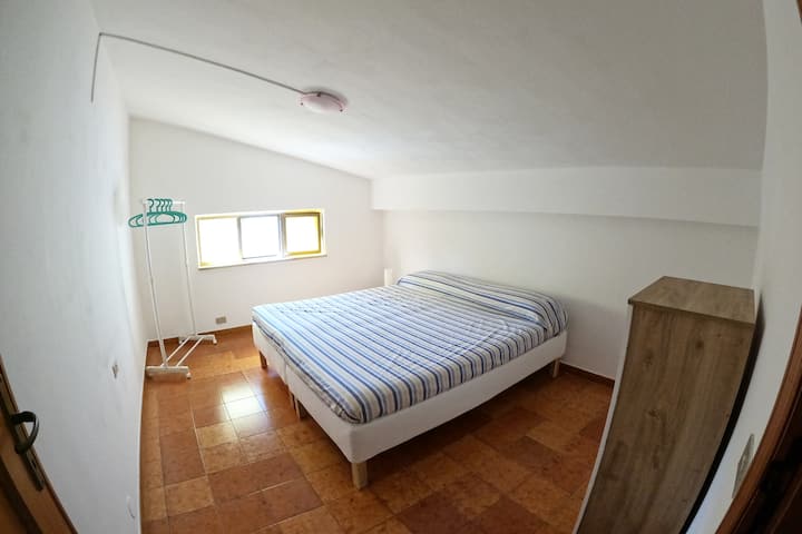 第二间卧室，床也可以分开