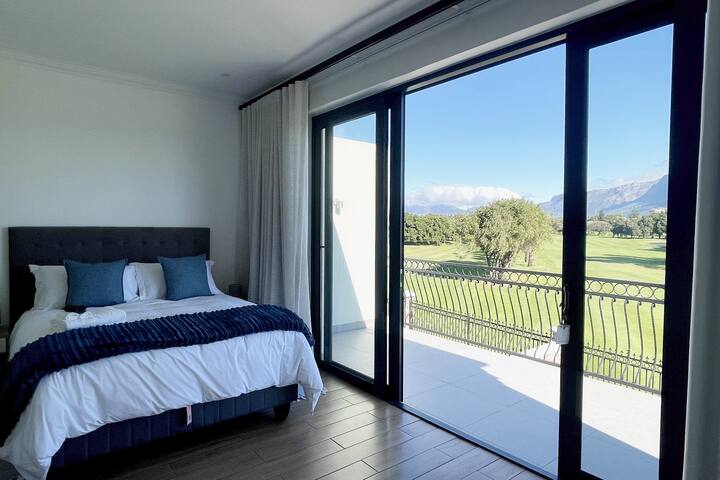 Cape Town Home -HummingBird gallery image 4