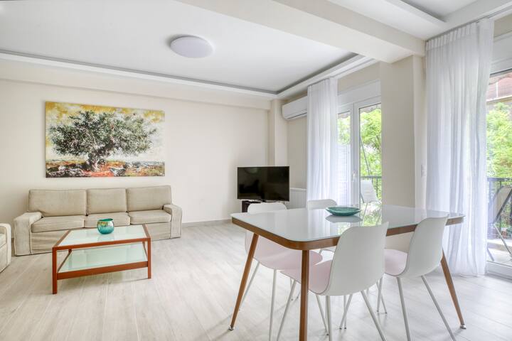 Olivia – Deluxe apartment in Athens gallery image 4