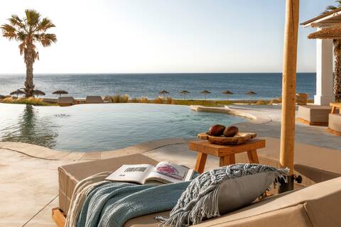 Crystalia
Beach House