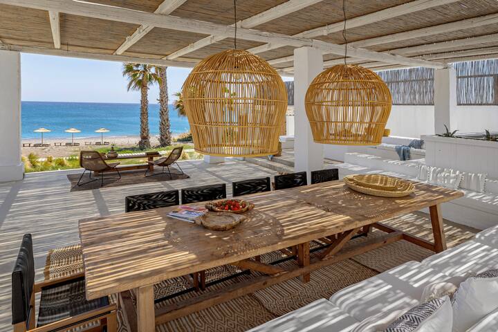 Crystalia Beach House gallery image 4