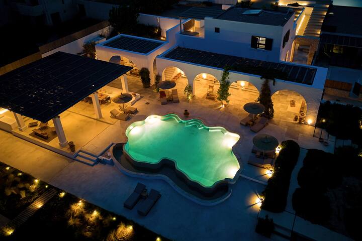 Crystalia Beach House gallery image 3